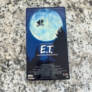 E.T. The Extra Terrestrial 1982 A Steven Spielberg Film VHS 1988 Universal Seal